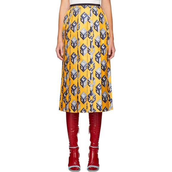 Gucci GG Wallpaper Silk Twill Pleated Skirt, Yellow - Picture 5 of 15